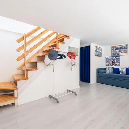 Apartment Borgo 15 *